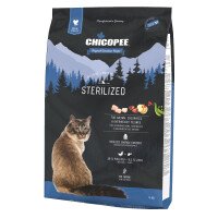 Chicopee Holistic Nature Храна за Кастрирани Котки с Вкус на Пиле 1.5 kg